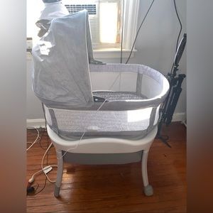 Graco Sense2Snooze Bassinet with Cry Detection Technology
